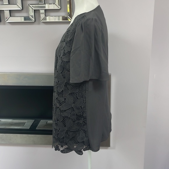 ♡Ann Taylor top - Picture 2 of 5